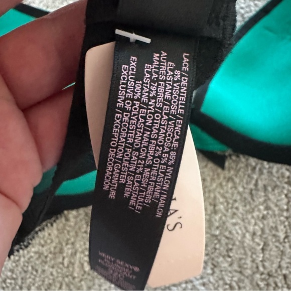 Victoria's Secret Green and Black Very Sexy Plunge Bra 32C - Picture 5 of 7